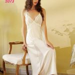 فستان أبيض طويل رومانسي - كود 1073