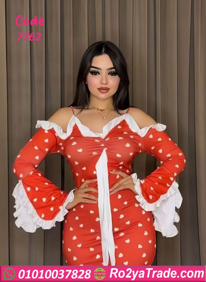 فستان أحمر مميز بطبعة القلوب - 7762
