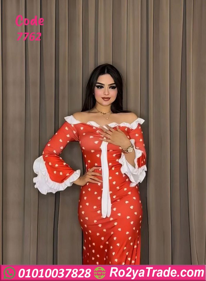 فستان أحمر مميز بطبعة القلوب - 7762
