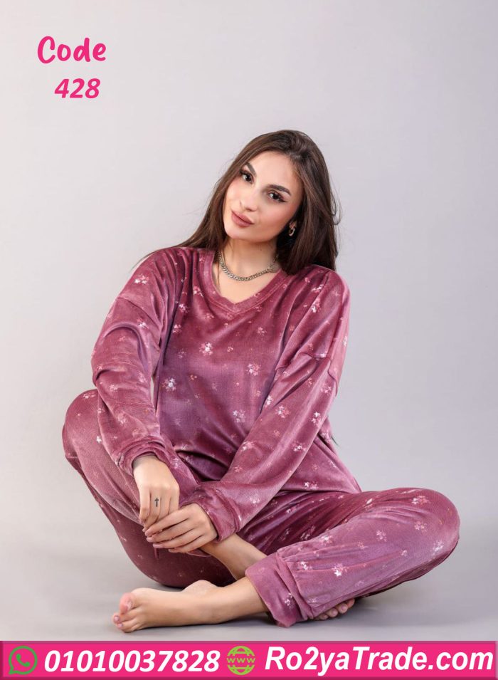 بيجامة شتوي حريمي مزينة بالزهور - كود 428