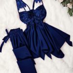 بيجامة ستان مخططة بالدانتيل - Z1298