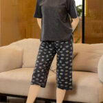 بيجامه برمودا وبلوزة أنيق - كود 1902