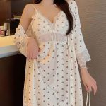 قميص نوم دلع للعرايس قصير بالروب - كود 687