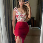 طقم دلع توب وتنوره قصيره - كود 365