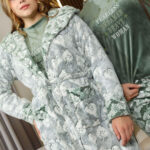 بيجامة شتوي قطيفة بالكابيشو