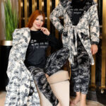 بيجامة شتوي قطيفة بالروب