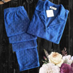 بيجامة حريمي شتوي مخمل منقط