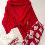 بيجامة كريسماس قطيفة حريمي