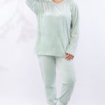 بيجامة شتوي قطيفة مطبوعة