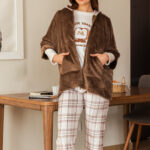 بيجامة شتوي قطيفة حريمي