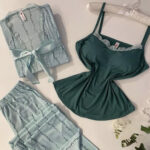 بيجامة شتوي قطيفة 3 قطع