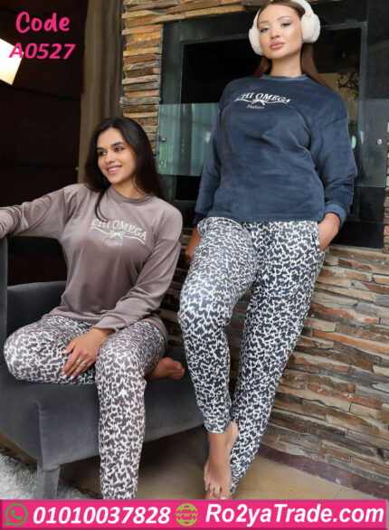 بيجامة قطيفة Chi Omega شتوي