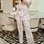 بيجامة قطيفة بالروب شتوي