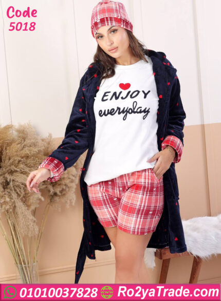 طقم هوت شورت شتوي قطيفة