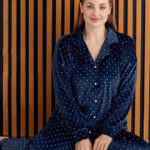 بيجامة قطيفة كحلي شتوي