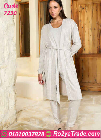 طقم شتوي ناعم بالروب حريمي