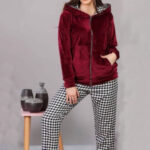 بيجاما شتوي فرو نسائي