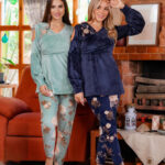 بيجامة شتوي قطيفة نسائي