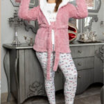 بيجامه حريمي شتوي قطيفة بكابيشو