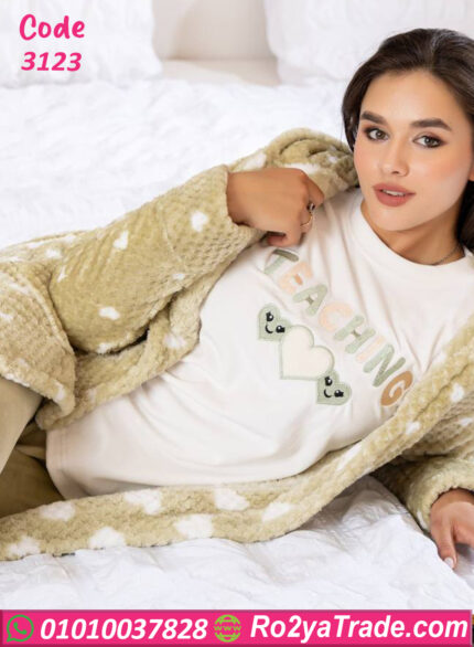 طقم شتوي هودي حريمي