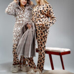 بيجامة شتوي حريمي بالروب