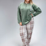 بيجامة قطيفة بيج سايز