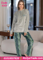 بيجامة قطيفة مريحة