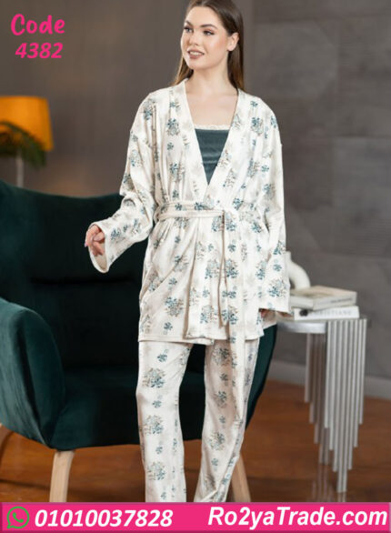بيجامة حريمي شتوي مع روب