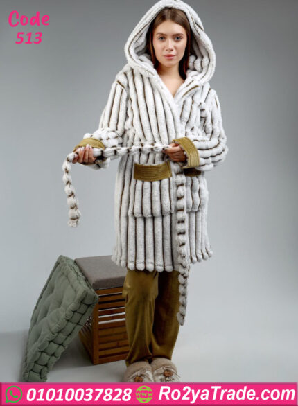 بيجامة قطيفة شتوي بالروب الفرو