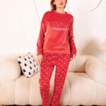 بيجامة قطيفة حريمي