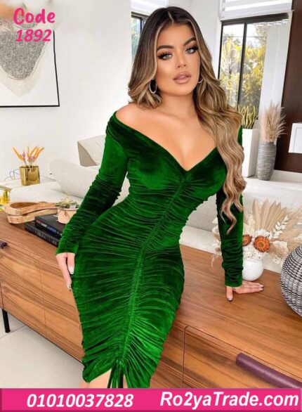 فستان شتوي قصير مخمل أوف شولدر