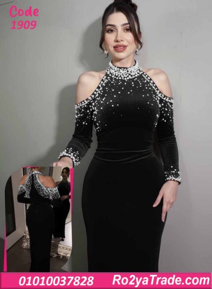 فستان شتوي طويل مخمل مطرز