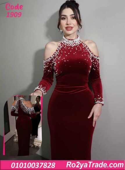 فستان شتوي طويل مخمل مطرز