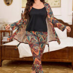 بيجامة حريمي بالروب